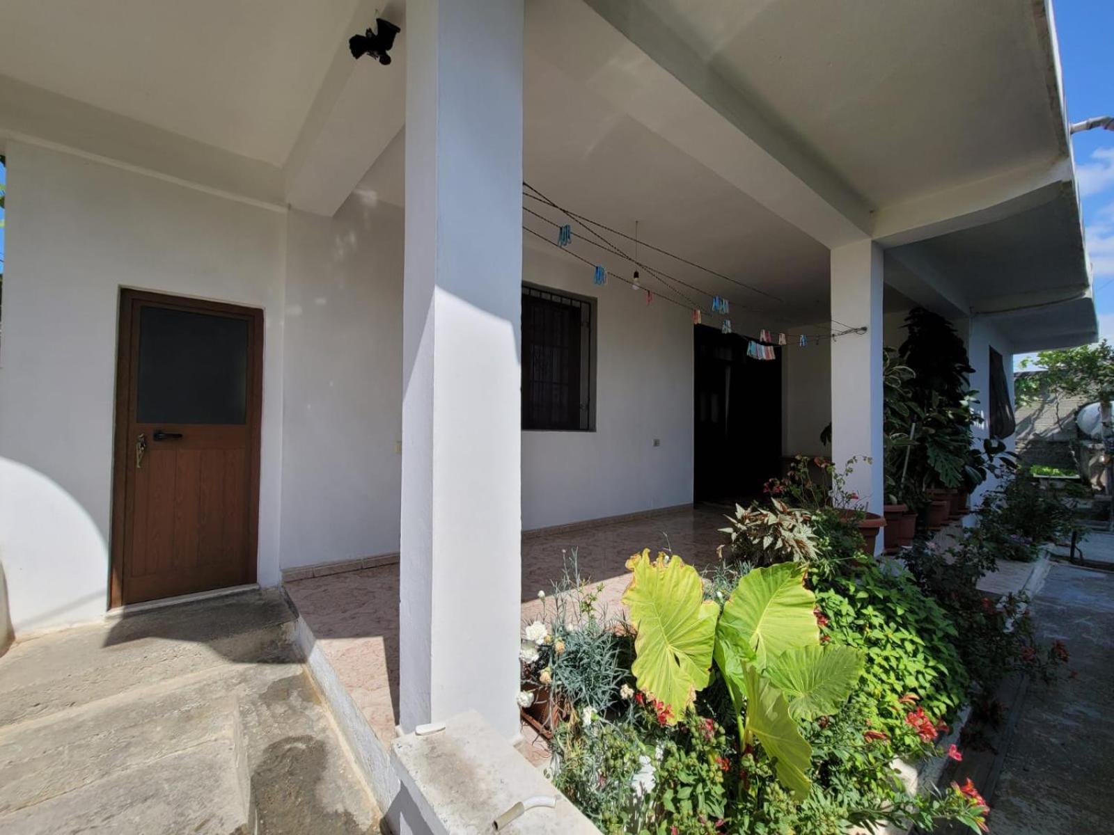 Private Room On A Shared Apartament Near Durres Beach エクステリア 写真