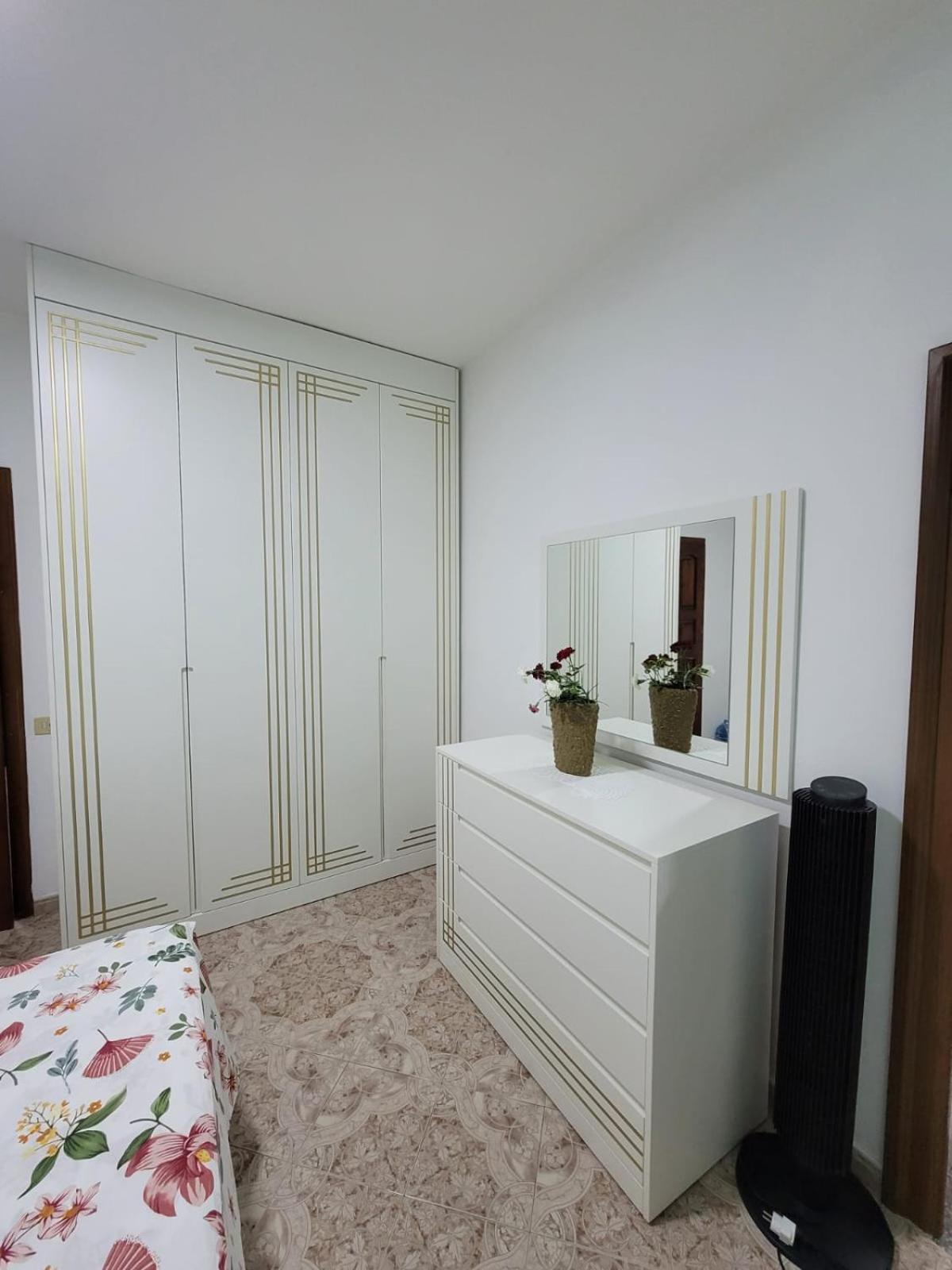Private Room On A Shared Apartament Near Durres Beach エクステリア 写真